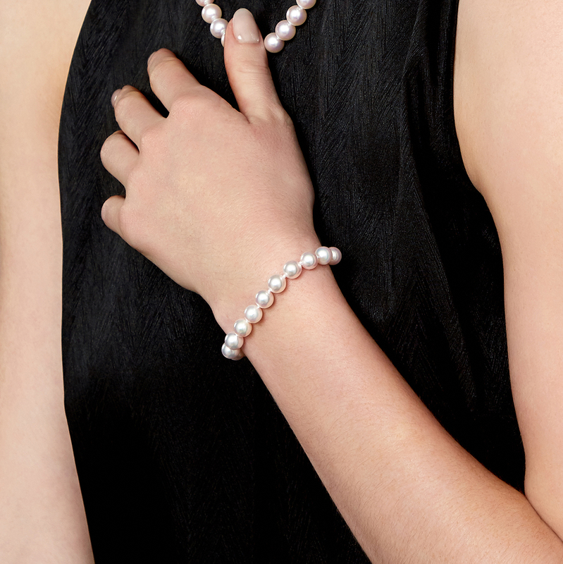 8.5-9.0mm Akoya White Pearl Bracelet- Choose Your Quality - Model Image